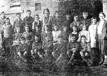 Cromore School Circa 1930: Back Row l-r: Roddy Mackenzie, 19 Cromore; Alexander Smith, 34 Caros; Donald Macarthur, 10 Cromore; Chirsty M Morrison, 25 Cromore; Miss Macarthur, Mission House, Cromore; Dolina Macleod, 14 Cromore; Donald Mackinnon, 7 Cromore and Malcolm Mackinnon, Torostay Second Row l-r: Peggy A Macarthur, 19 Cromore; Chrissie Macaulay, 22 Cromore; Peggy Mackenzie, 17 Cromore; Dolina Macleod, 21 Cromore; Katie M Macleod, 11 Cromore; Mary Macleod, 21 Cromore; Mary Macleod, 21 Cromore; Katie M Macleod, 14 Cromore; Margaret Macleod, 11 Cromore; Catherine Mackinnon, Torostay and Miss Macsween, Teacher Front Row l-r: Murdo Smith, 15 Cromore; Alex J Smith, 34 Caros; William Mackinnon, 7 Cromore; Donald M Macleod, 18 Cromore; Murdo Macleod, 11 Cromore and Iain Smith, 34 Caros, Cromore Class photo Cromore School Circa 1930