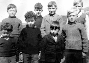 Planasker School 1954-55: Back Row l-r: Kenneth A Macleod, 3 Marvig; William Macdonald, 5 Marvig; Donald R Mackenzie, 7 Marvig; John Macleod, 20 Marvig Front Row l-r: Donald J Macleod, 6 Marvig; Kenneth D Macdonald, 5 Marvig; Roderick Mackinnon, 24 Marvig; Kenneth Mackenzie, West End, Calbost Class photo Planasker School 1954-55