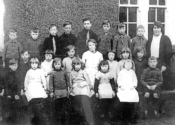 Lemreway School Class 1934: Back Row l-r: A Macmillan, 23 Lemreway; M Macinnes, 12 Lemreway; J Nicolson, 12 Orinsay; D Carmichael, Jnr. 16 Lemreway; D Carmichael, Snr. 16 Lemreway; J Nicolson, 9 Lemreway; M MacMillan, 4 Lemreway; D Carmichael, 16 Lemreway; Bellann MacLeod, Teacher. Second Row l-r: D J Carmichael, 16 Lemreway; M I Macinnes, 6 Orinsay; C Nicolson, 19 Lemreway; M M Macinnes, 12 Lemreway; J Carmichael, 16 Lemreway; K A MacMillan, 4 Lemreway; C. Nicolson, 21 Lemreway. Front Row l-r: M M Kennedy,13 Orinsay; J Nicolson, 12 Orinsay; R Nicolson, 21 Lemreway; M Campbell, 6 Lemreway; C A Morrison, 18 Lemreway, A J Nicolson, 12 Orinsay; A Macleod, 13 Lemreway BACK ROW A Macmillan, 23 Lemreway; M Macinnes, 12 Lemreway; J Nicolson, 12 Orinsay; D Carmichael, Jnr. 16 Lemreway; D Carmichael, Snr. 16 Lemreway; J Nicolson, 9 Lemreway; M MacMillan, 4 Lemreway; D Carmichael, 16 Lemreway; Bellann MacLeod, Teacher. SECOND ROW D J Carmichael, 16 Lemreway; M I Macinnes, 6 Orinsay; C Nicolson, 19 Lemreway; M M Macinnes, 12 Lemreway; J Carmichael, 16 Lemreway; K A MacMillan, 4 Lemreway; C. Nicolson, 21 Lemreway. FRONT ROW M M Kennedy,13 Orinsay; J Nicolson, 12 Orinsay; R Nicolson, 21 Lemreway; M Campbell, 6 Lemreway; C A Morrison, 18 Lemreway, A J Nicolson, 12 Orinsay; A Macleod, 13 Lemreway Class photo Lemreway school 1934