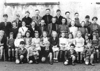 Gravir School 1950 - Back Row l-r: Miss Isobel Matheson, 27 Gravir: Murdo A. Matheson, 4 Glen: Donald MacMillan, 3: Norman Matheson, 6 Glen: Roddy A. MacKenzie, 4: John MacPhail, 19: Eddie MacLeod, 37: Calum Campbell, 13: Hugh Fraser, 14: Neil Campbell, 13: Donald J. Fraser, 14: Middle Row l-r: Cathie M. Morrison, \"Cnoc na Laoigh\": Nellie MacLean, 7 Glen: Bellann Morrison, 5 Glen: Annie M MacKenzie, \"Doctor\'s House\" Lilian Matheson, 6 Glen: Mina MacLean, 7 Glen: Ina MacLeod, 2 Glen: Christine Matheson, 26. Front Row l-r: Alick MacAskill, \"Lakehouse\": Anna Margaret MacAskill, 40: Joan Matheson, 15 Glen: Agnes Matheson, 30: Joan MacLeod, 37: Aileen MacAskill, 13 Glen: Joan MacAskill, \"Heather View\": Annie M. MacMillan, 20: Dolly M. Fraser, 14: Joan MacAskill, \"Lakehouse\": Muriel Chisholm, 29: Nellie Angie MacAskill, 40: Donald Morrison, 5 Glen: Kneeling l-r: Donald Kennedy, \"Schoolhouse\": Kenneth Matheson, 15 Glen?: Allan MacAskill, \"Lakehouse\": Murdo I. Fraser, 14: Norman Kennedy, \"Schoolhouse\" Class photo Gravir school 1950